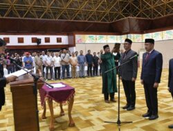 Mualem Lantik Tiga Kepala SKPA, Tekankan Percepatan Kinerja dan Serapan Anggaran