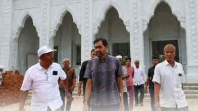 Mualem Bangun Mesjid Di Kampung Halaman Seunedon Aceh Utara, Menggunakan DANA pribadi