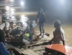 Jembatan Rusak dan Arus Deras, Nyawa Jadi Taruhan : Warga Aceh Utara Pertaruhkan Keselamatan Gunakan Rakit Demi Evakuasi Pasien
