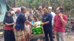 Panglima Muda Daerah III Tgk Chik di Paya Bakong, Sofyan Ismail (Chombet) : Tinjau Rekannya yang Tertimpa Musibah Kebakaran di Aceh Utara