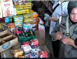 Viral! Dua Oknum Satpol PP Aceh Utara Terekam CCTV Kantongi Rokok Pedagang saat Razia
