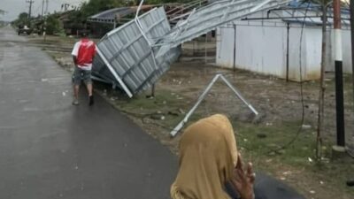 Angin Kencang Terjang Aceh Utara, Belasan Bangunan Rusak, BMKG Ingatkan Warga Waspada